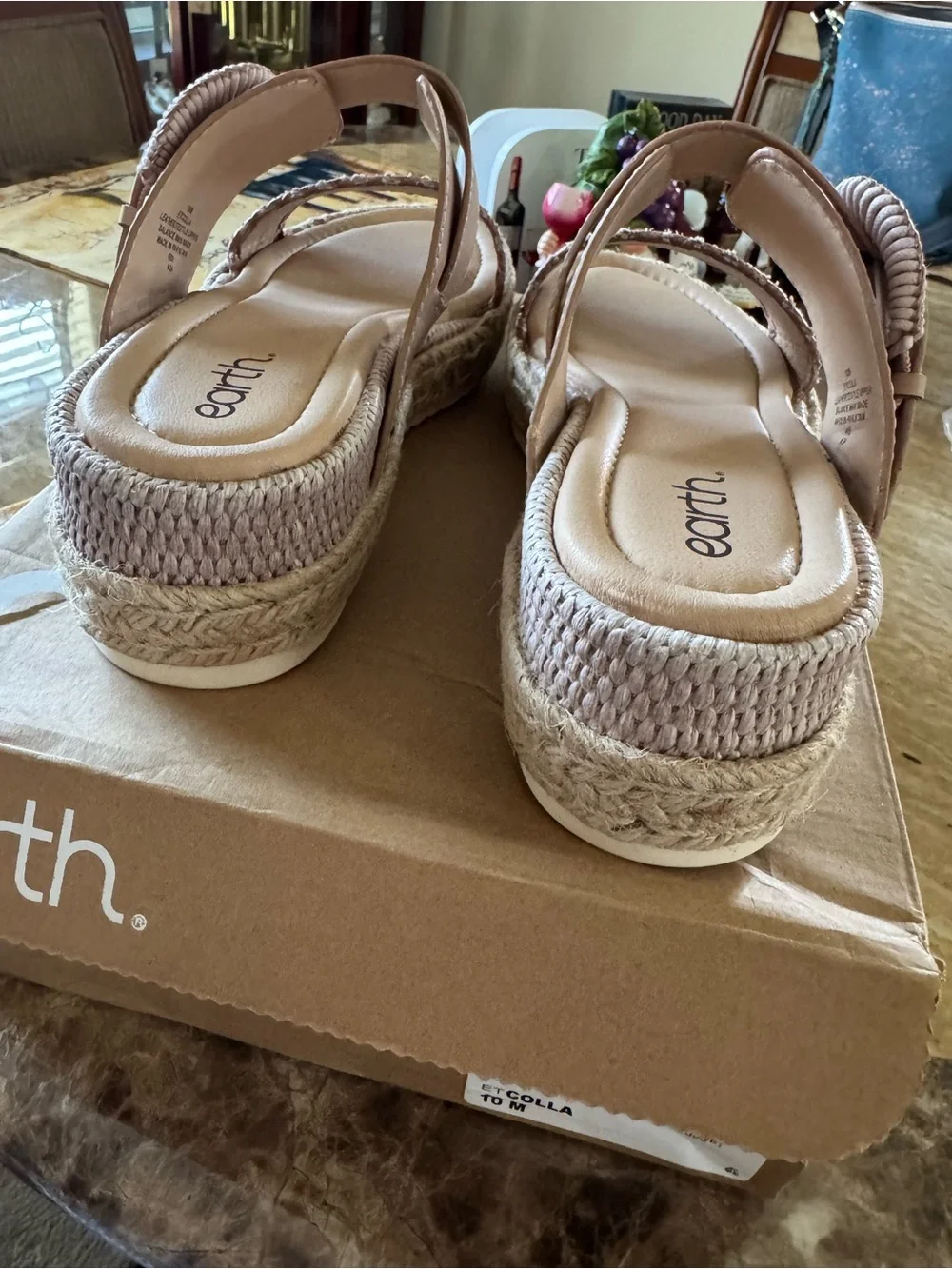 Earth comfortable espadrille